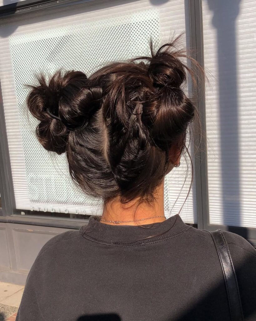 Top 14 Messy Hairstyles for Busy Mornings