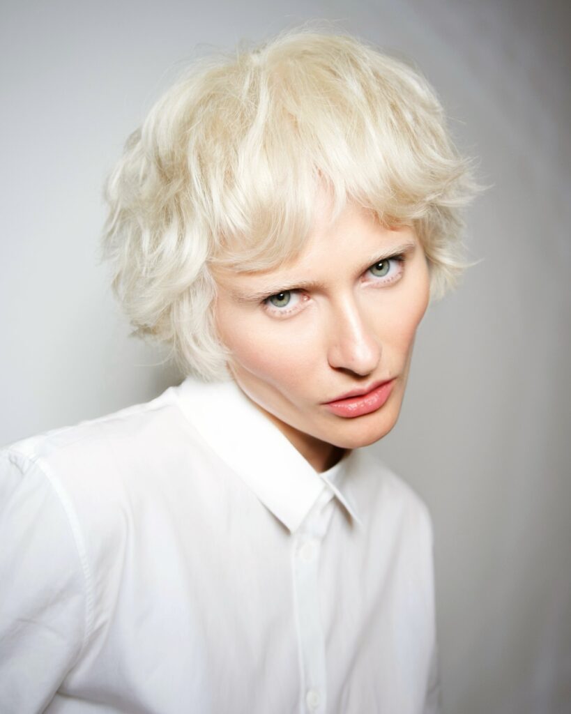 10 Stunning Butterfly Haircut Ideas for a Fresh & Flowy Look 3 Short Butterfly Pixie with Layers