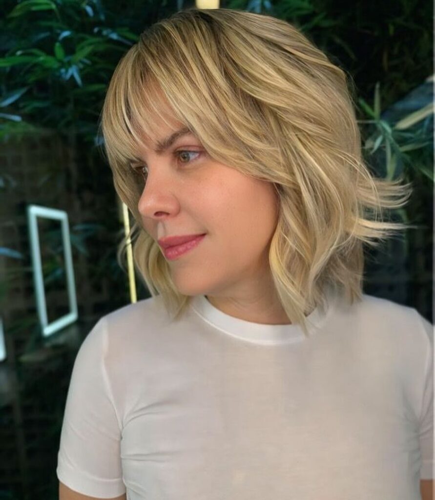 12 Best Choppy Lob Hairstyles for Women in 2025 3 gisaaraujo 1726778489 3460791262637480748 12489045 - Hairstyle Buddy