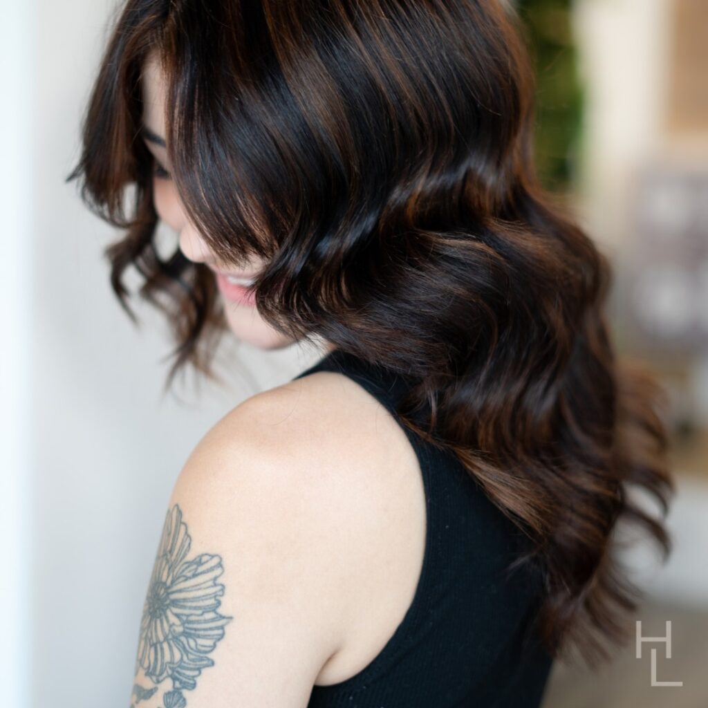10 Stunning Caramel Highlights for Brown Hair You’ll Want to Try Now 3 Caramel Money Piece