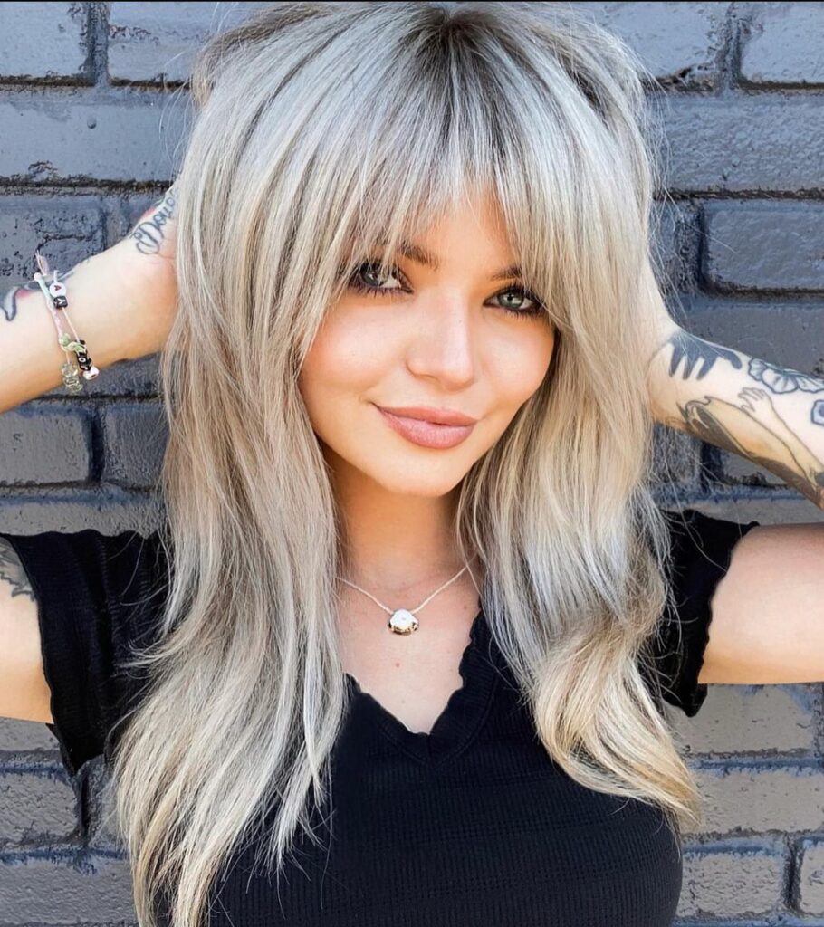 15 Chic Fall Haircuts to Try This Season 9 Modern Shag