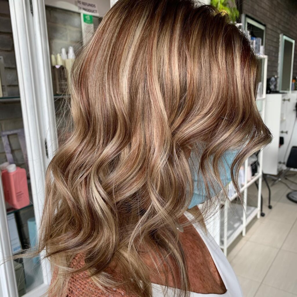 20 Best Fall Highlight Ideas for Brown Hair 22 Toffee Swirl Balayage
