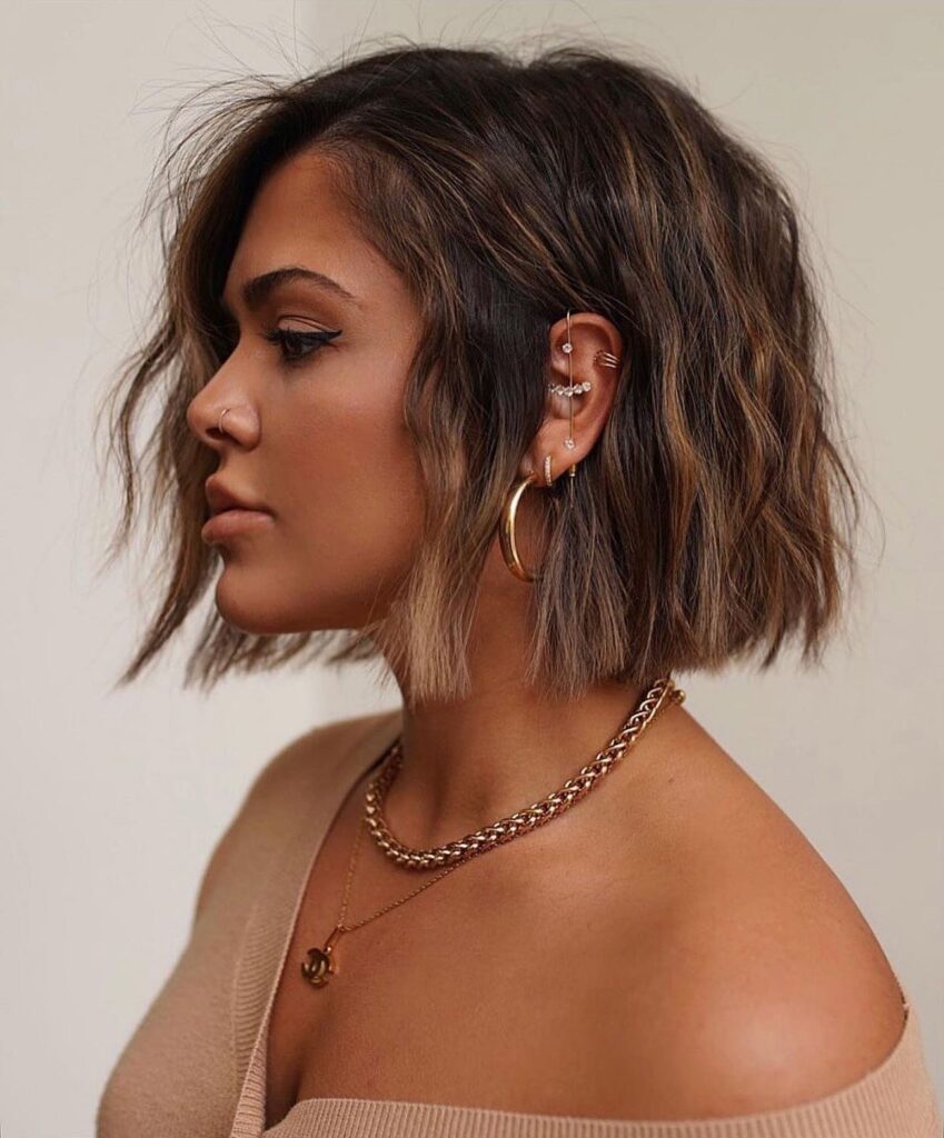 15 Chic Fall Haircuts to Try This Season 8 Wavy Blunt Bob