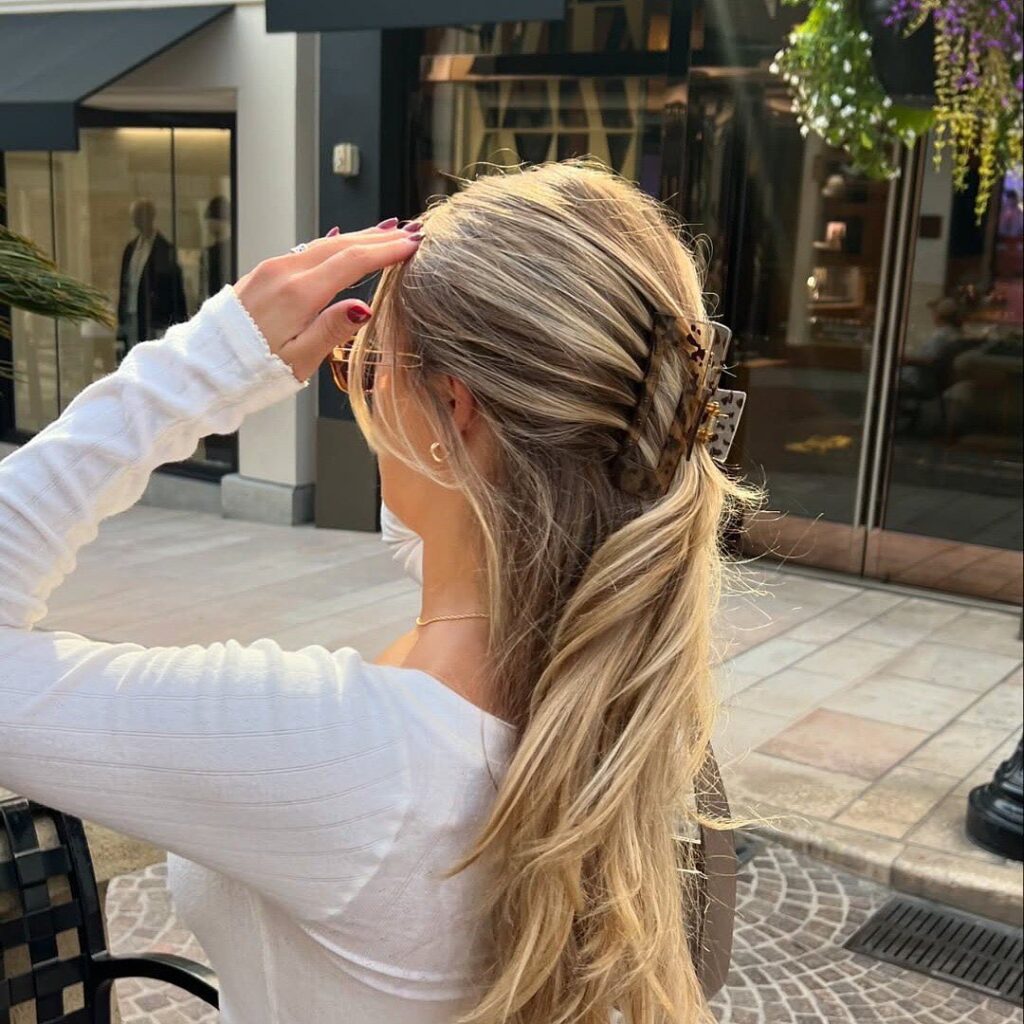 Simple Claw Clip with Loose Hair