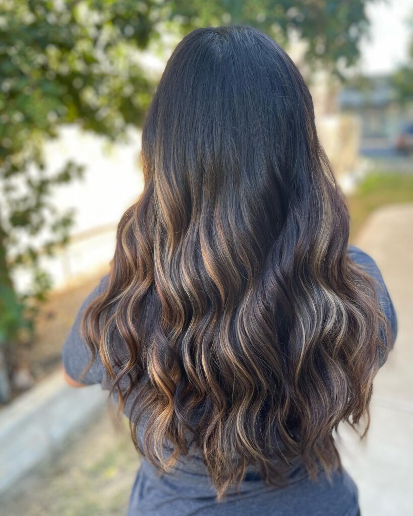 9 Fall Blonde Hair Colors to Match the Cozy Glow of Autumn 8 Black with Blended Blonde Highlights