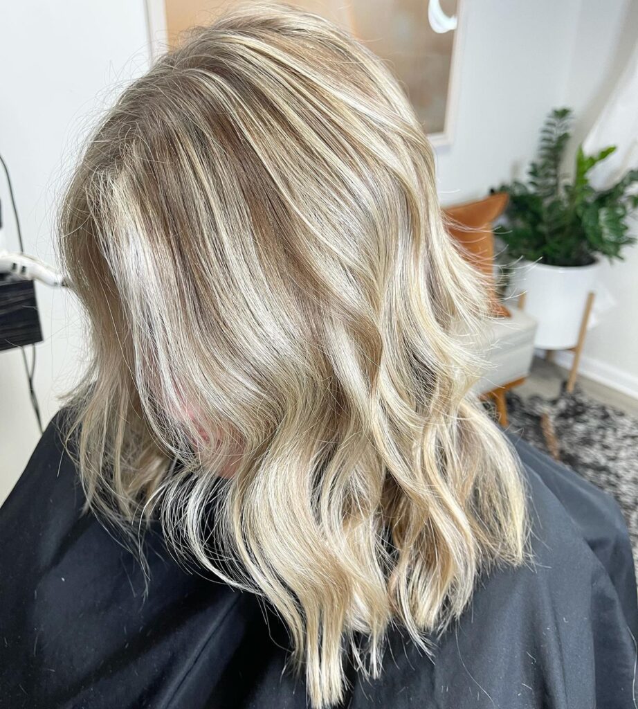 9 Fall Blonde Hair Colors to Match the Cozy Glow of Autumn 6 Beige Blonde with Subtle Highlights