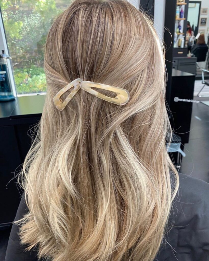 9 Fall Blonde Hair Colors to Match the Cozy Glow of Autumn 3 Blonde Balayage